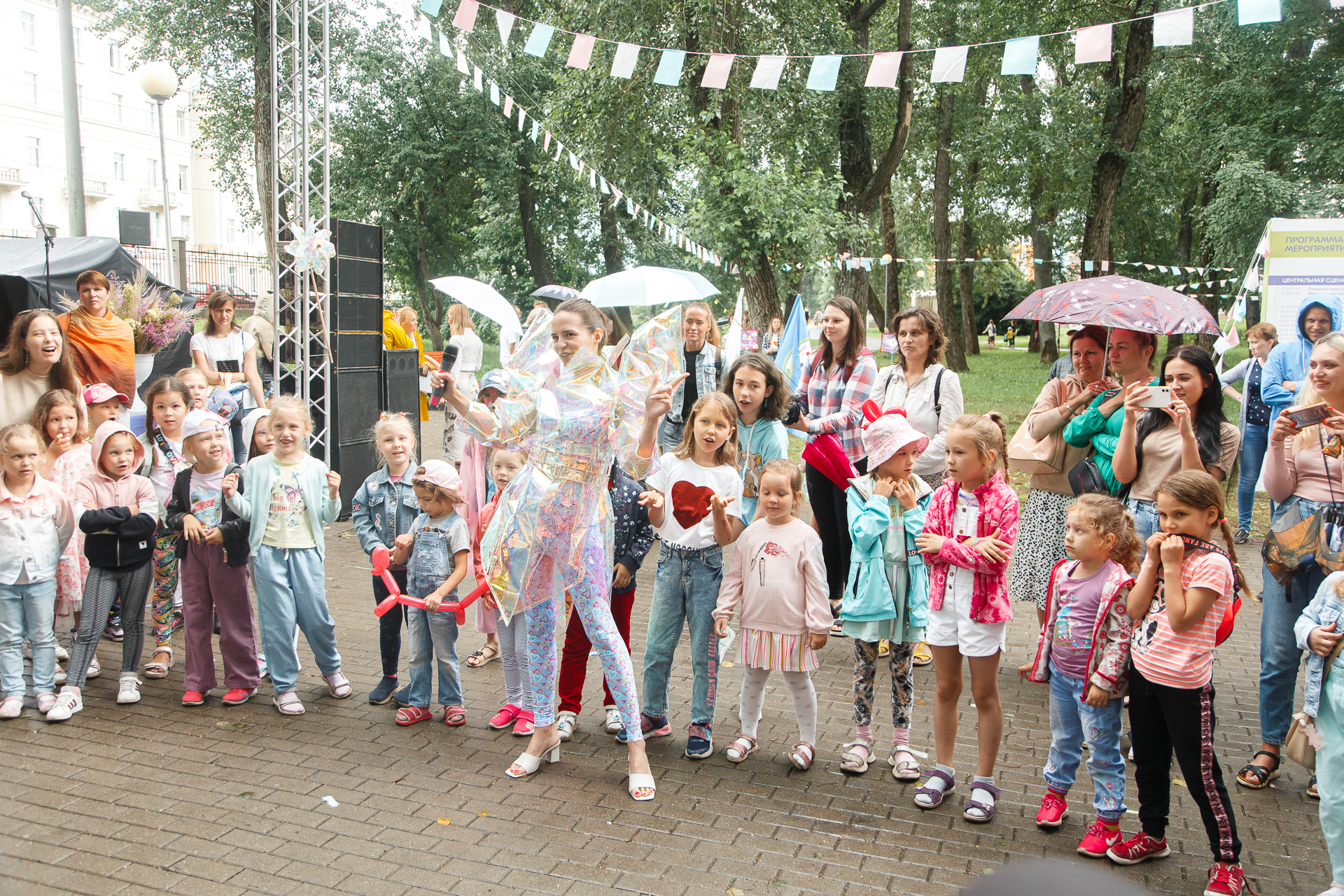 Семьи Архангельской области приглашают принять участие в областном конкурсе «Семейный мюзикл»