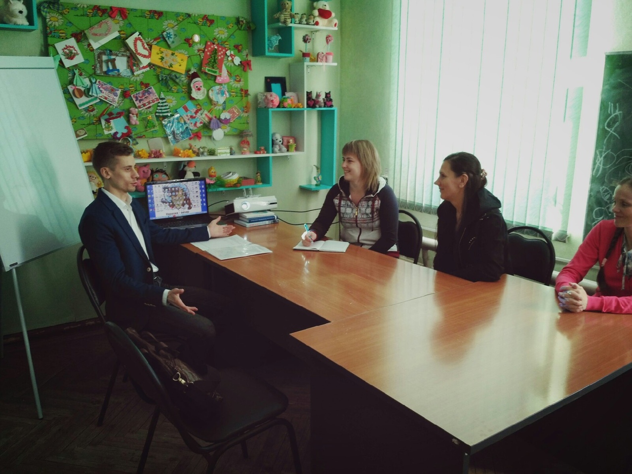 Молодые семьи Приморского района  учились улаживать семейные конфликты