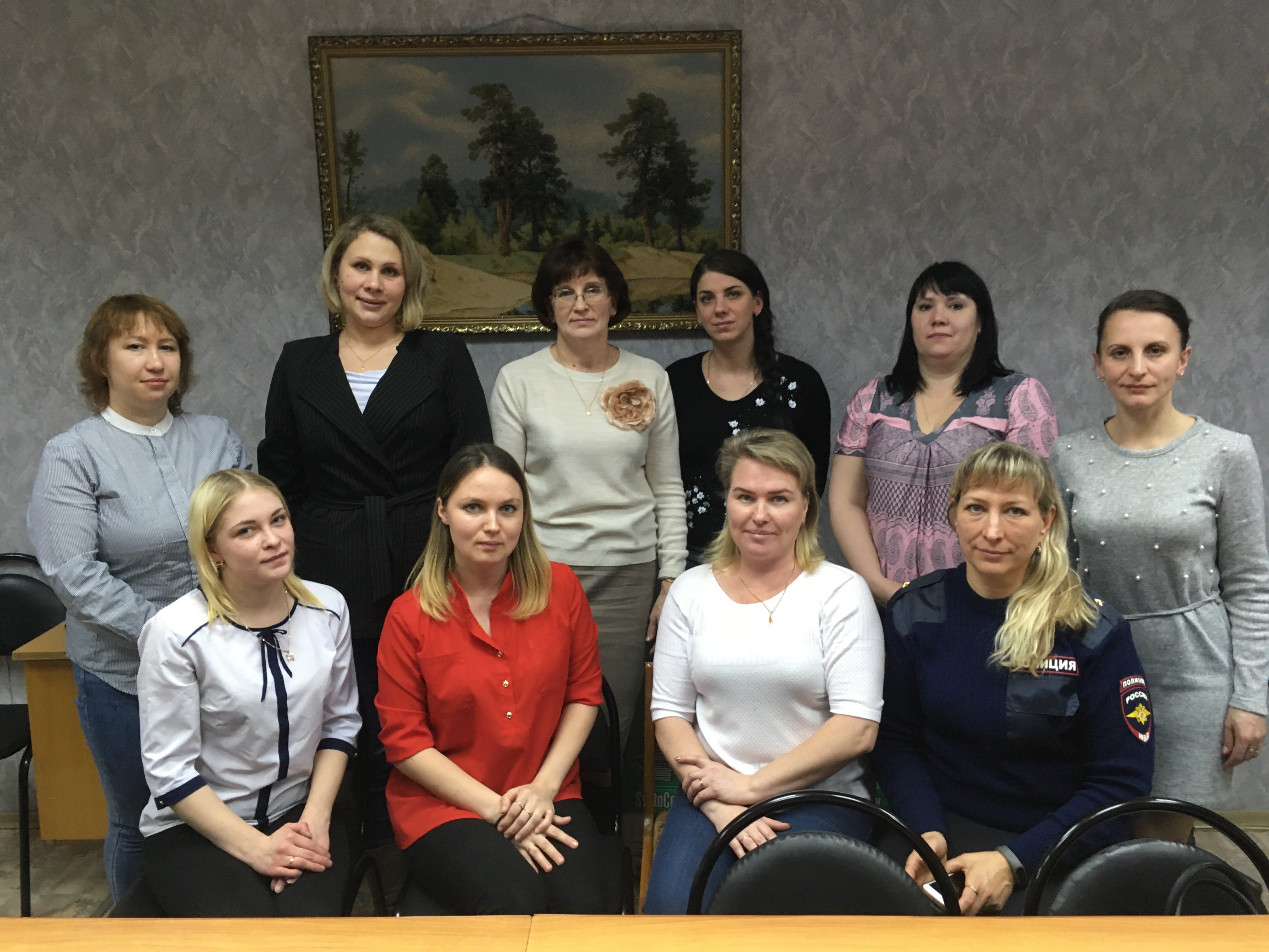 В Шенкурске Центр поддержки молодой семьи поделился методикой работы с несовершеннолетними правонарушителями